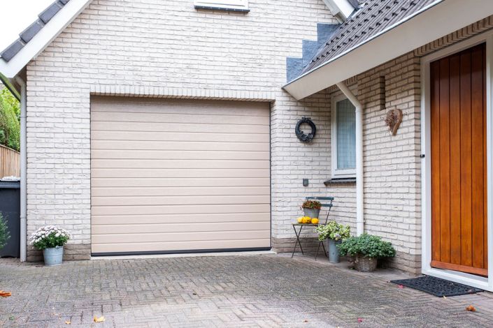 Uw garagedeur elektrisch maken, hoe doet u dat?